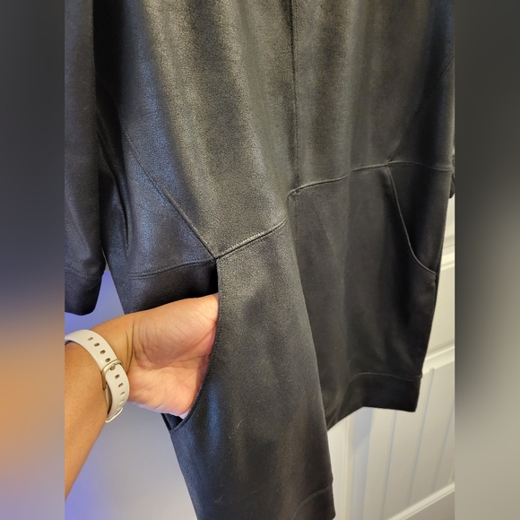 NY&Co faux leather mini - Picture 2 of 4